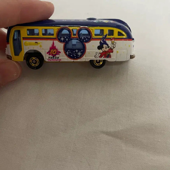 [BUNJANG] Tomica Tokyo Disneyland Commemorative Bus / 토미카 도쿄 디즈니랜드 기념 버스