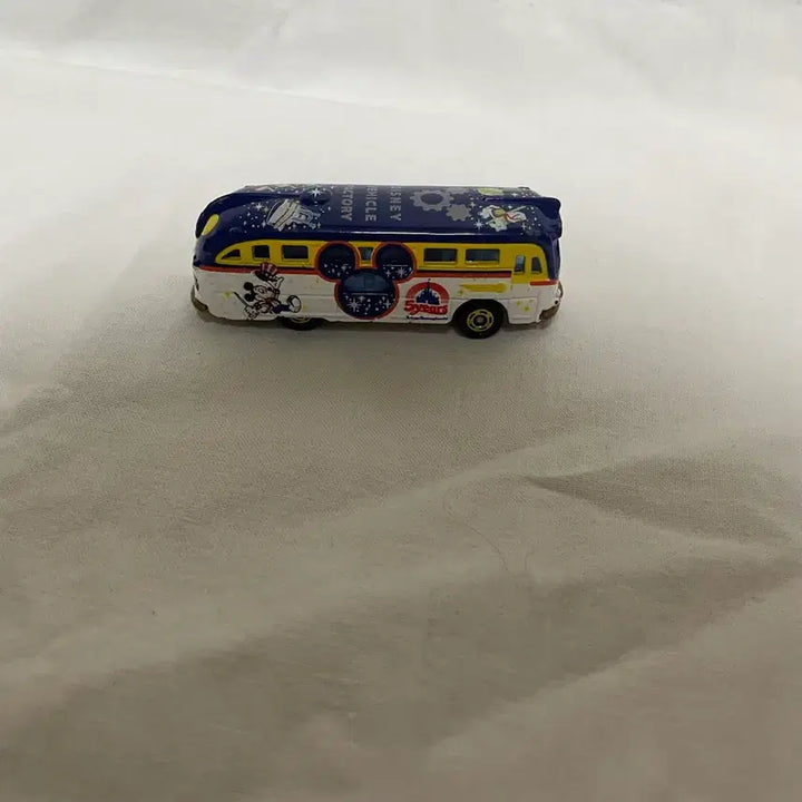 [BUNJANG] Tomica Tokyo Disneyland Commemorative Bus / 토미카 도쿄 디즈니랜드 기념 버스