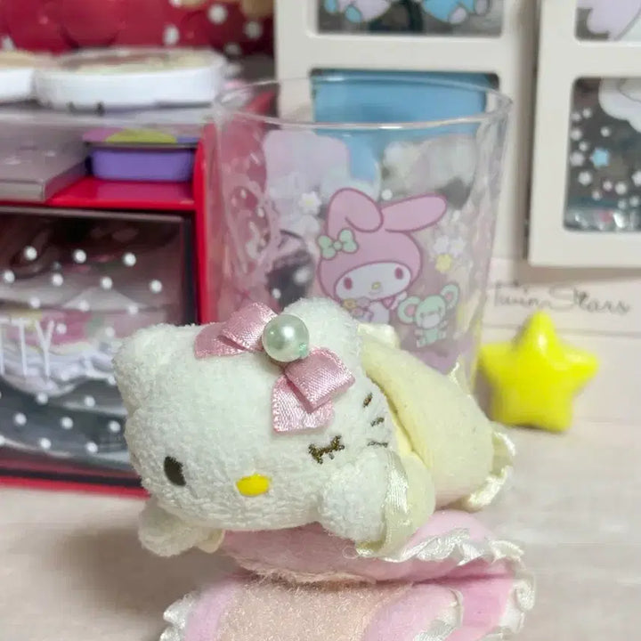 [BUNJANG] Vintage Sanrio Hello Kitty Bear Series Plush Doll / 고전 산리오 헬로키티 노랑 원피스 베어시리즈