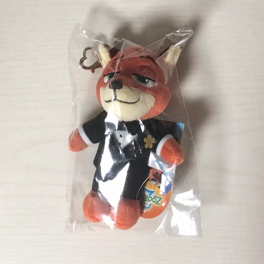 [BUNJANG] Zootopia 2 Nick Tuxedo Plush Keychain / 주토피아2 CGV 닉 턱시도 인형 키링