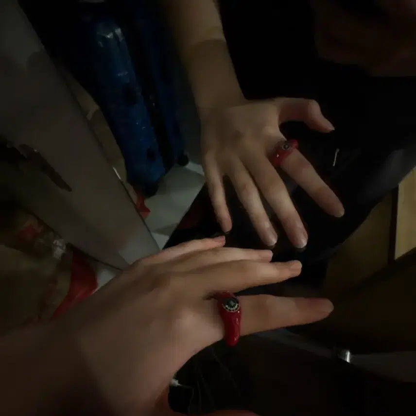 [BUNJANG] ENFP Antique Design Red Ring with Green Gemstone / 엔프프 반지 12-13