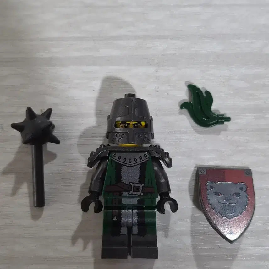 [BUNJANG] LEGO Seasonal GWP Bear Knight Minifigure / 레고 시즌미피 곰기사