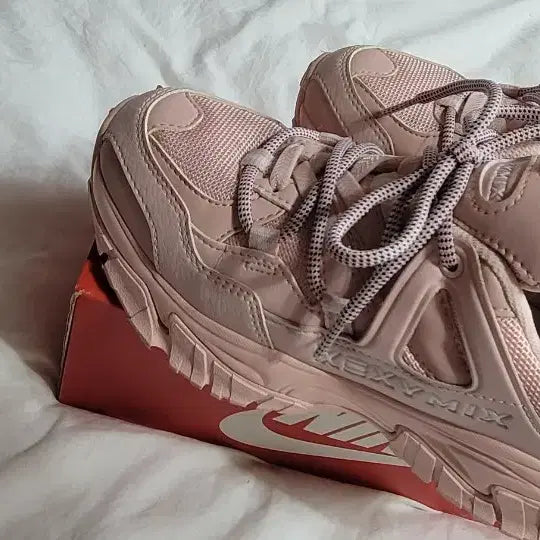 [BUNJANG] XEXYMIX Pink Chunky Sneakers Size 230 / XEXYMIX 핑크 어글리 스니커즈 230