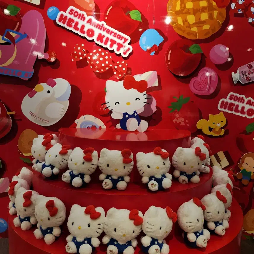 [BUNJANG] Hello Kitty 50th Anniversary Pop-up Store Plush Toy / 헬로키티 50주년 팝업스토어 인형 판매