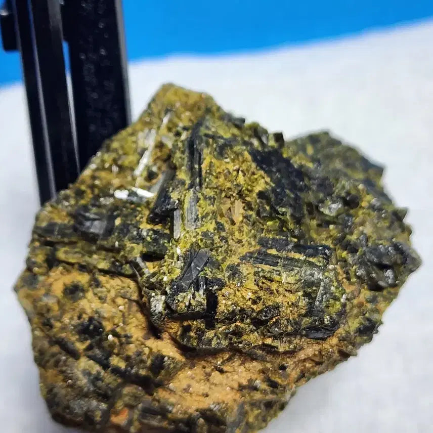 [BUNJANG] Natural Epiphor Quartz Cluster Raw Ore with Stand / 천연크리스탈 에피도트석영 클러스터 원시 원석+받침대