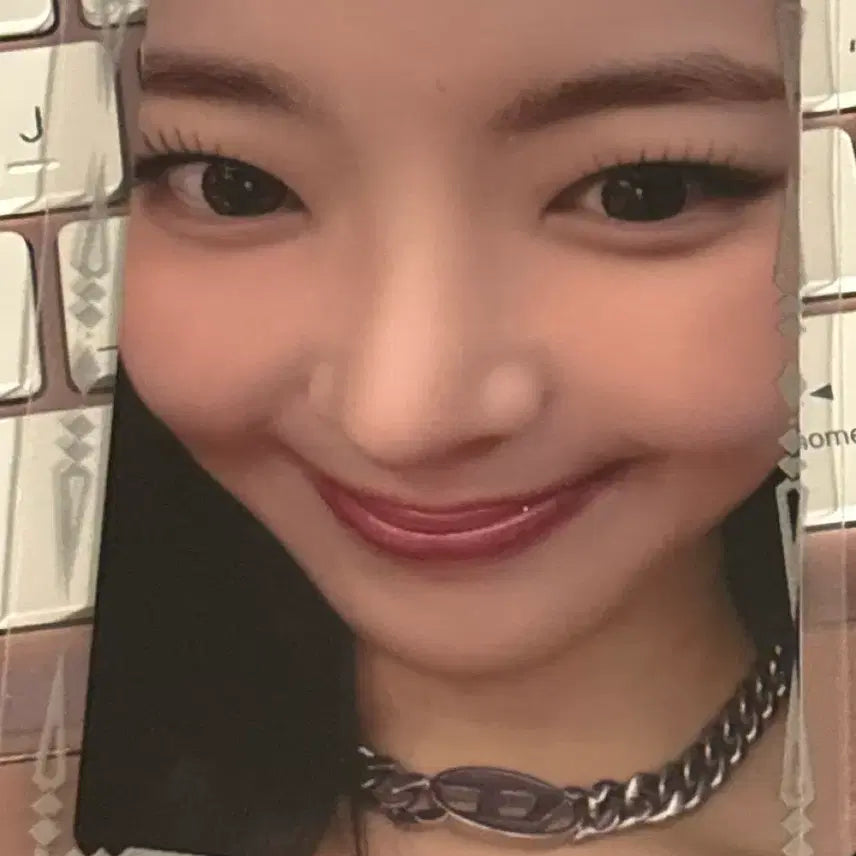 [BUNJANG] ITZY Lia WHOOP Japan Lucky Draw Photocard / ITZY gwbg WHOOP JAPAN 있지 리아 후프 재팬 미공포