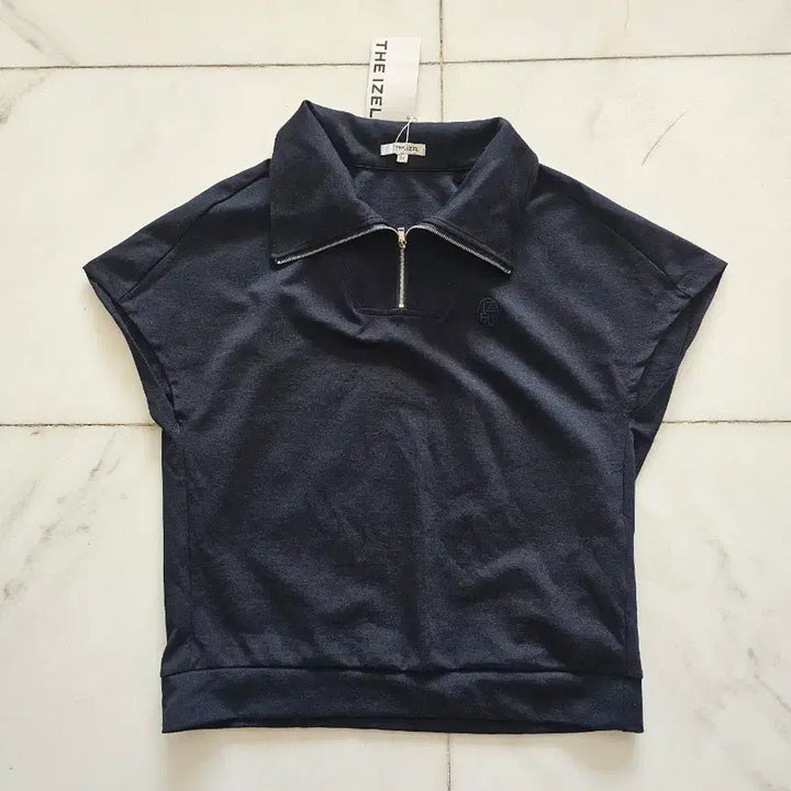 [BUNJANG] THE IZEL Half-Zip Collar Short-Sleeve Knit T-Shirt / THE IZEL 더아이젤 반집업 카라 반팔 니트 티셔츠 66 새제품