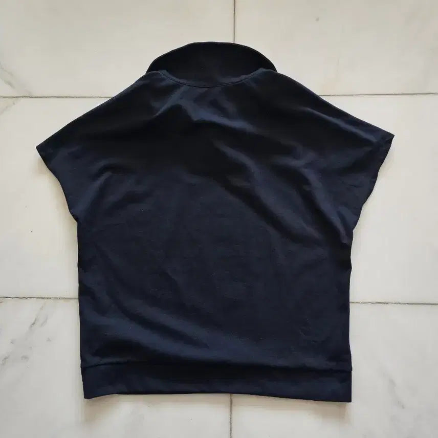 [BUNJANG] THE IZEL Half-Zip Collar Short-Sleeve Knit T-Shirt / THE IZEL 더아이젤 반집업 카라 반팔 니트 티셔츠 66 새제품