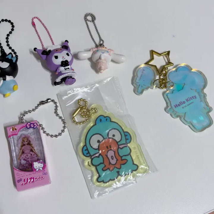 [BUNJANG] Sanrio Hello Kitty Kuromi Hangyodon Gacha Figure Keychain Bundle Set / 산리오 헬로키티 쿠로미 한교동 가챠 피규어 키링 11개 일괄