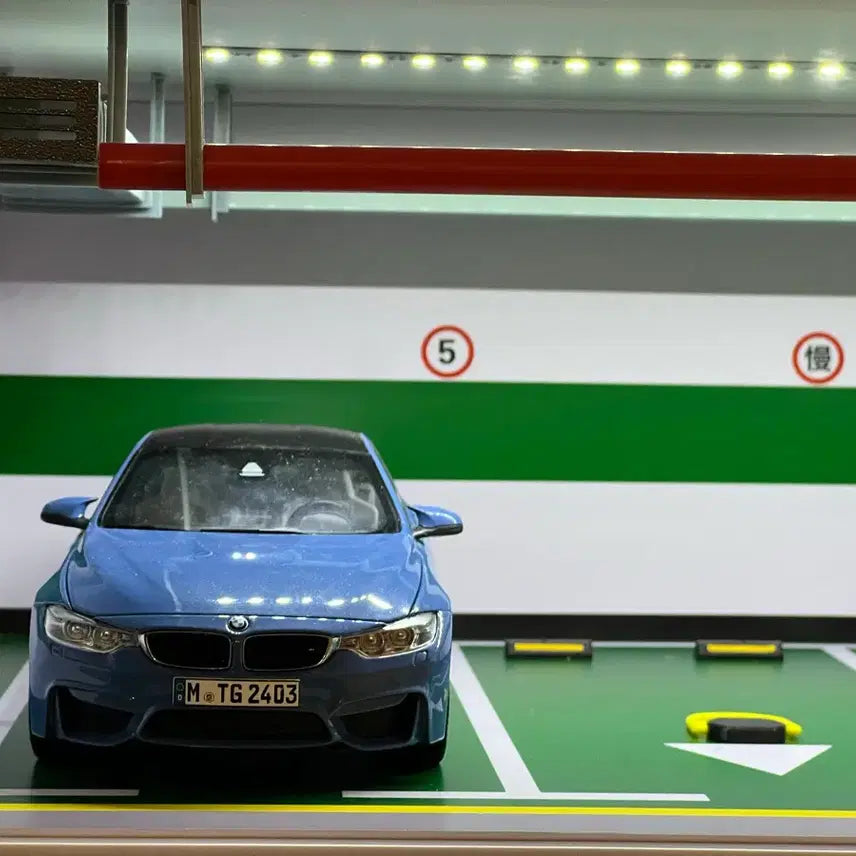 [BUNJANG] Paragon 1:18 BMW F82 M4 Diecast Model / 1:18 파라곤 f82 m4 다이캐스트 bbr 오토아트