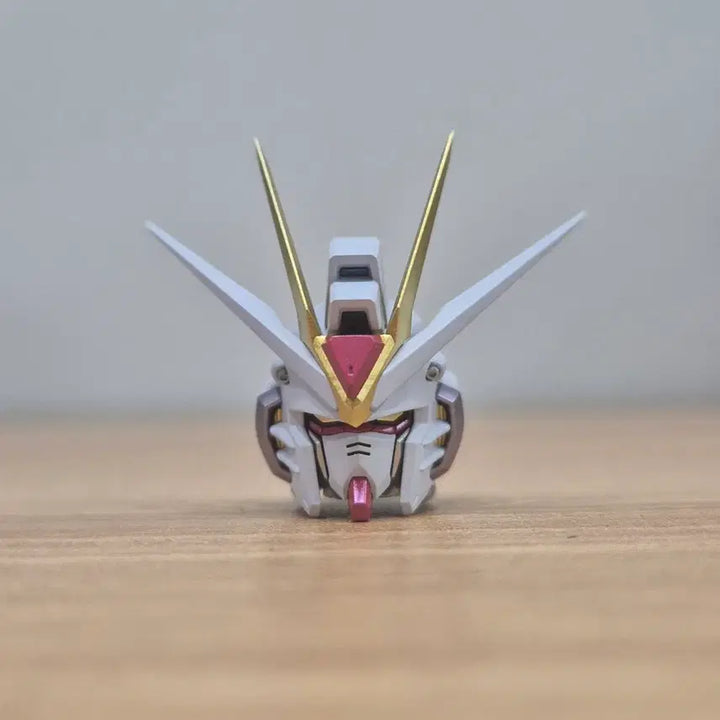 [BUNJANG] Metal Build Strike Freedom Gundam Resin Head Custom Painted Figure / 메탈빌드 스트라이크 프리덤 24용 레진헤드 도색작