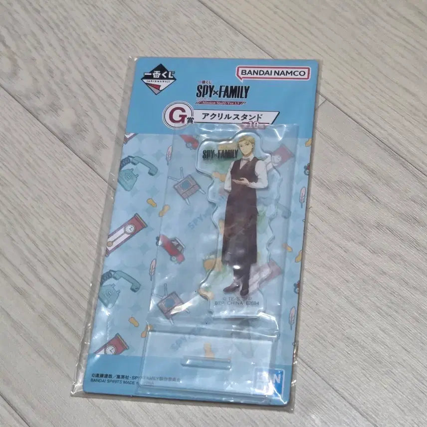 [BUNJANG] SPY x FAMILY Lloyd Forger Kuji G Prize Acrylic Stand (Sealed) / (미개봉)쿠지 G상 SPY FAMILY 로이드 포저 아크릴 스탠드
