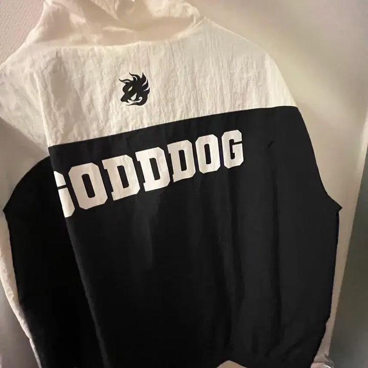 [BUNJANG] Godok Windbreaker Jersey Jacket / 외모지상주의 외지주 갓독 바람막이 져지 자켓