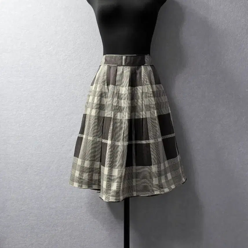 [BUNJANG] Burberry Classic Cotton Seersucker Check Pleated Midi Skirt / 버버리 클래식  아사면 체크 플리츠 스커트