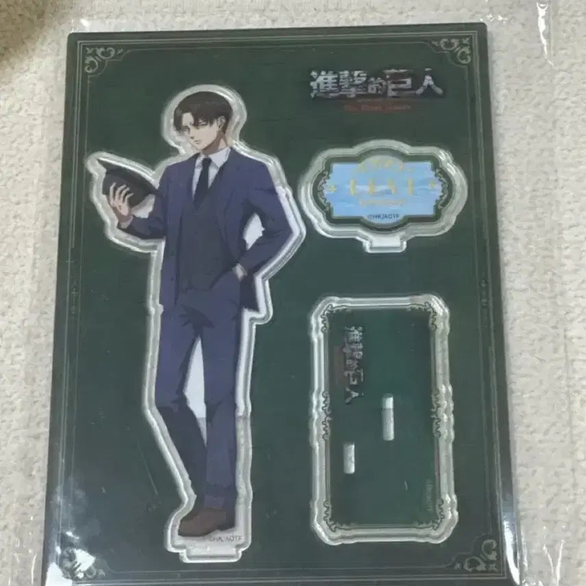 [BUNJANG] Attack on Titan Levi Ackerman Mare Survey Corps Acrylic Stand (Sealed) / [미개봉] 진격의거인 진격거 리바이 아커만 마레 조사 아크릴 판매