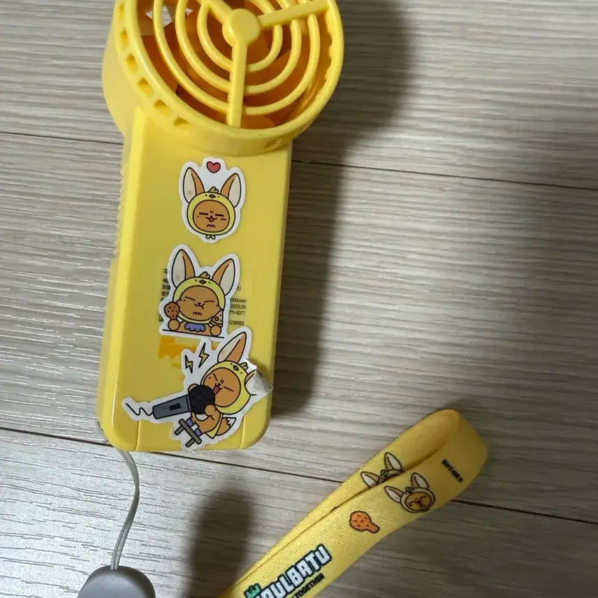[BUNJANG] TXT Yeonjun Hwangchun Handheld Fan / 투바투 연준 황춘 손풍기 핸디 선풍기