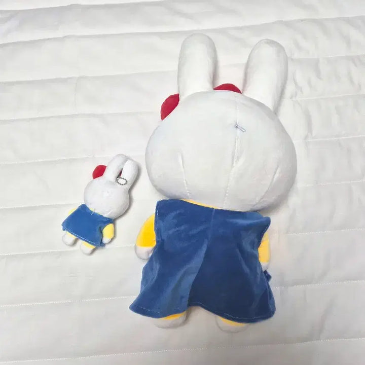 [BUNJANG] Miffy Kitty Medium Plush &amp; Keychain Set / 2개일괄 미피키티 중형인형 인형키링 세트