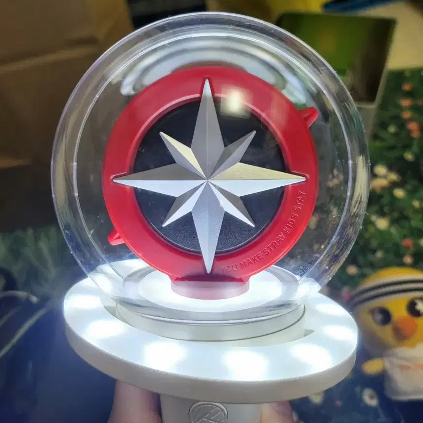 [BUNJANG] Stray Kids Skz Lightstick Ver.2 / 스트레이키즈 스키즈 나침봉 응원봉 ver.2(굿즈 포함)