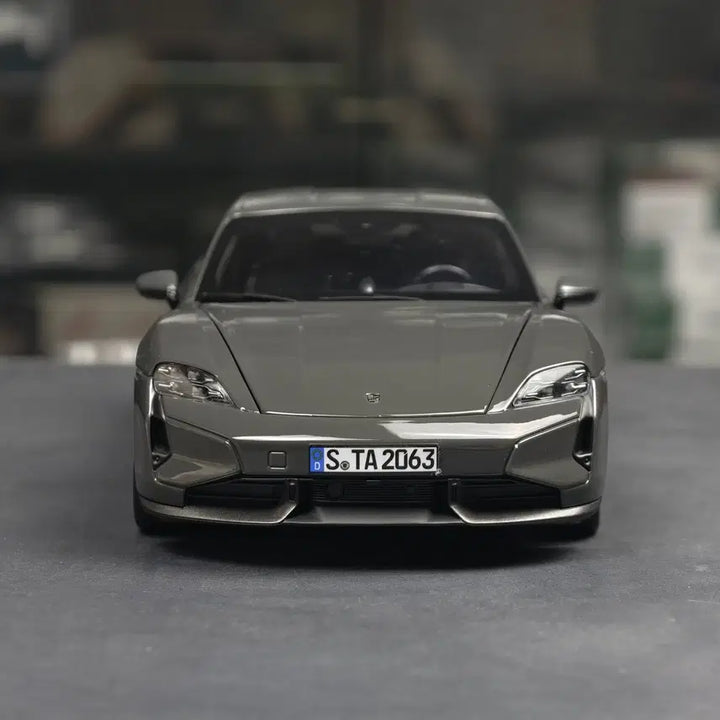 [BUNJANG] Norev 1:18 Porsche Taycan Turbo S / 1:18 노레브 포르쉐 타이칸 터보 S