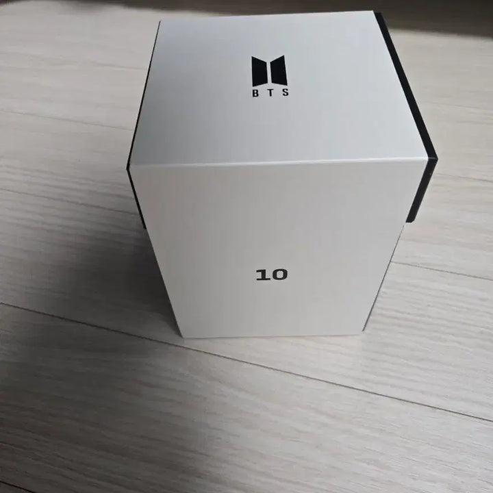 [BUNJANG] BTS Merch Box 10 Snow Globe / 방탄 머치박스 10
