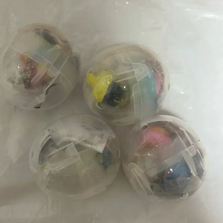 [BUNJANG] Tamagotchi UFO Gacha Set (4 Types + Mesil) / 미개봉) 다마고치 UFO가챠 4종 + 메지루시 일괄