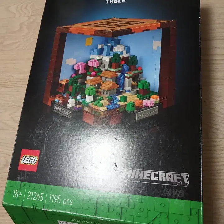 [BUNJANG] LEGO Minecraft 21265 Crafting Table (Used) / 레고 마인크래프트 21265 크래프팅 테이블 중고