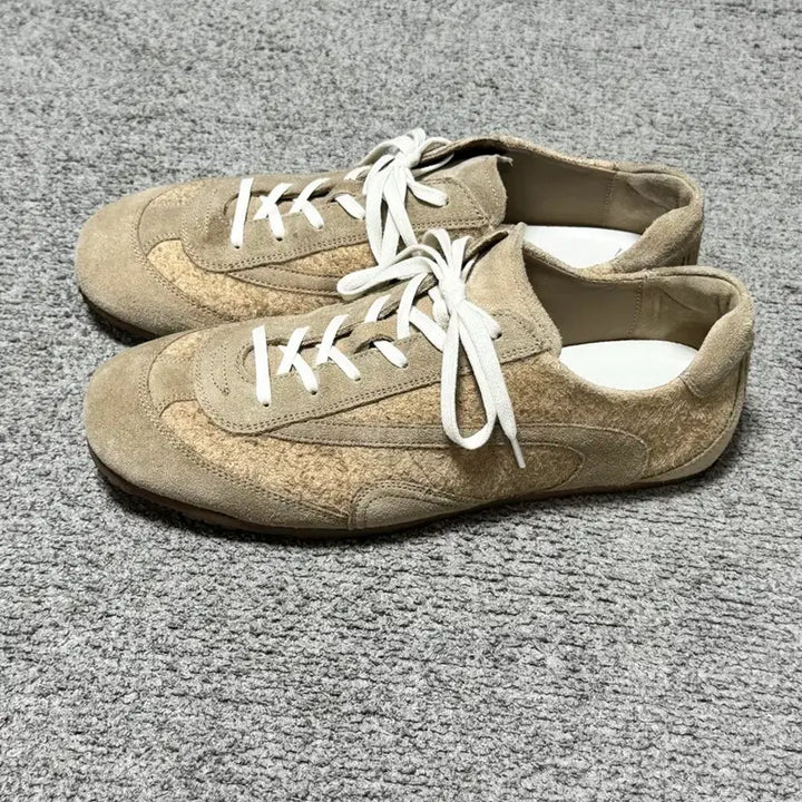 [BUNJANG] COS Minimal Suede Trainers / Cos 코스 트레이너 미니멀 스웨이드 45(290) 판매합니다.