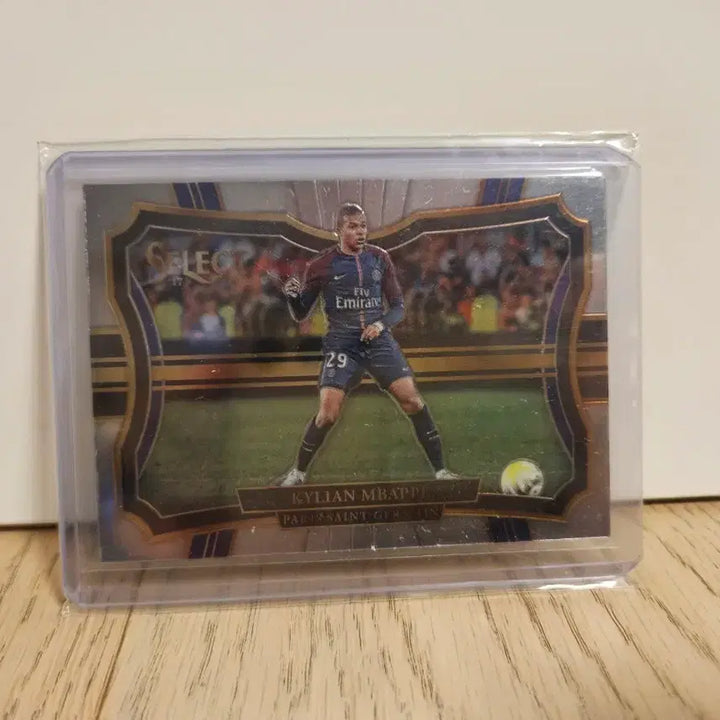 [BUNJANG] Kylian Mbappé 2017 Juni Rookie Card / 2017 음바페 준루키 카드 raw