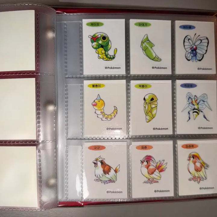 [BUNJANG] Pokemon Sticker Album 2 Types + 100 Types of 30th Anniversary Stickers (Includes Mewtwo) + 50 Duplicate Stickers / 포켓몬스터 씰북 2종 + 30주년 씰100종(뮤츠포함)+중복씰 50개