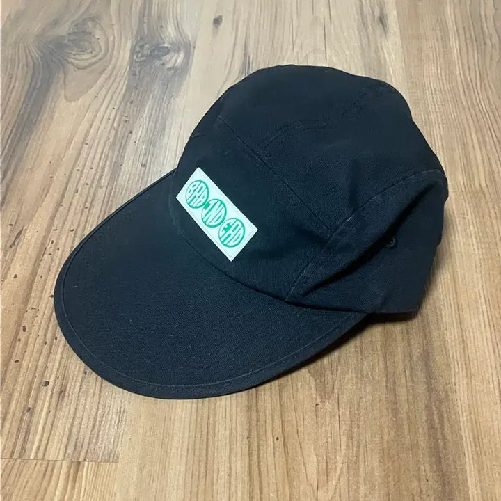 [SOLD OUT] 브레인데드 brain dead 5 패널 로고 롱빌 캡 OS 블랙