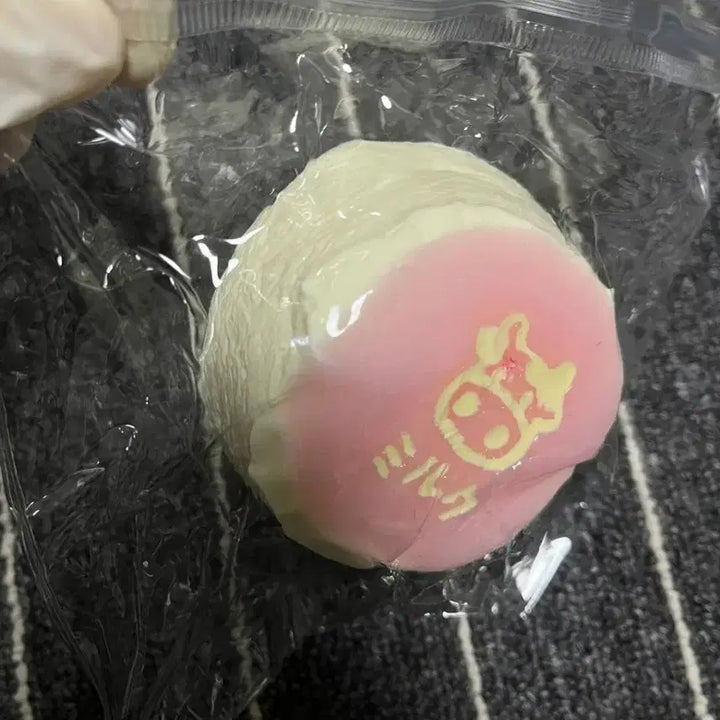 [BUNJANG] Unsealed New Milk Pudding Squishy Kidult Toy / 미개봉 새상품 우유푸딩 수제말랑이 말랑이 키덜트