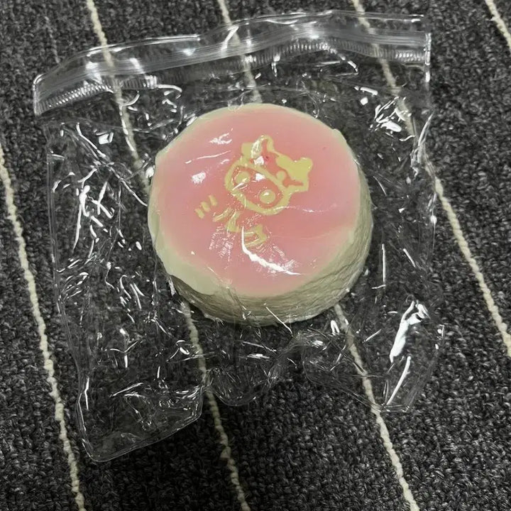 [BUNJANG] Unsealed New Milk Pudding Squishy Kidult Toy / 미개봉 새상품 우유푸딩 수제말랑이 말랑이 키덜트