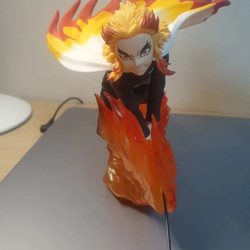 [BUNJANG] Kyojuro Rengoku Vibration Star (Opened) / 귀멸의칼날 렌고쿠 바이브레이션 피규어
