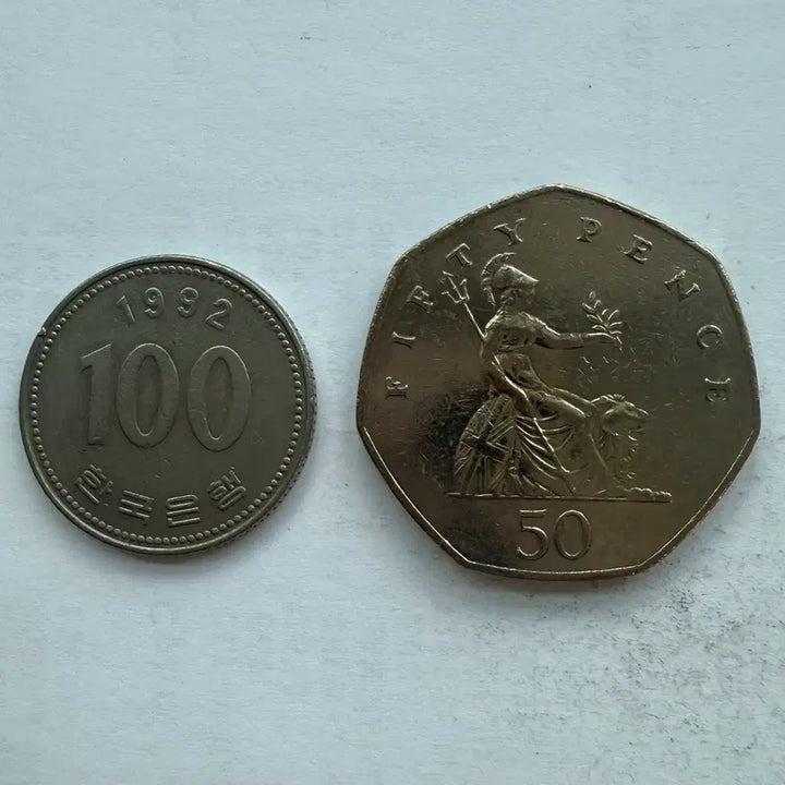 [BUNJANG] 1983 United Kingdom 50 Pence Coin / 1983년 영국 50펜스 동전 S3449