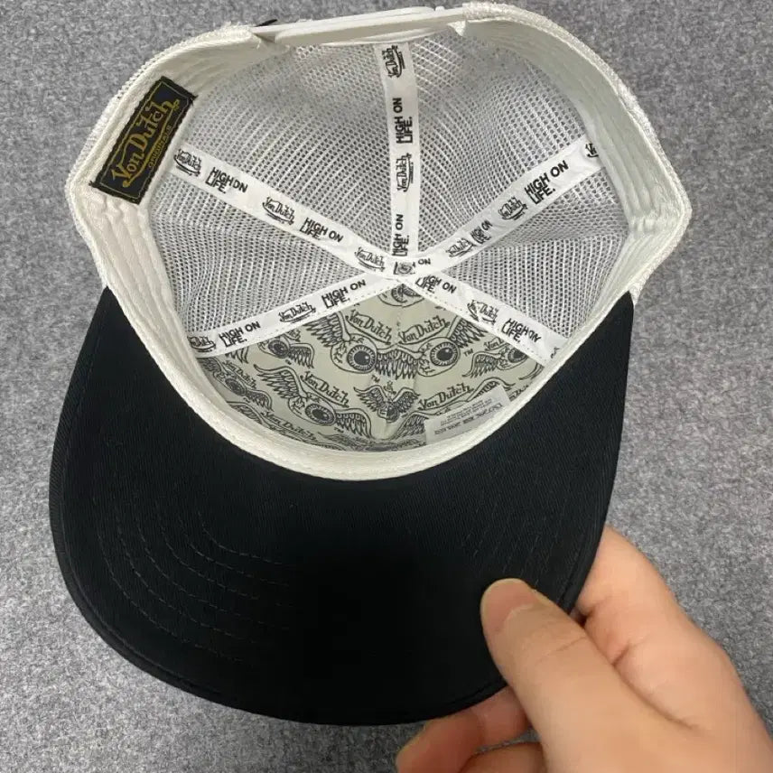 [BUNJANG] Von Dutch Retro Mesh Trucker Cap / Von Dutch 본더치 레트로 메쉬 트러커 캡