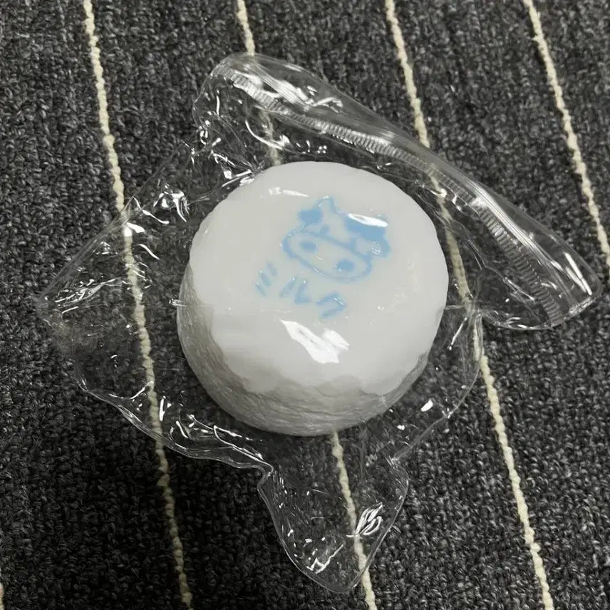 [BUNJANG] Unsealed New Milk Pudding Squishy Toy / 미개봉 새상품 우유푸딩말랑이 수제말랑이 말랑이