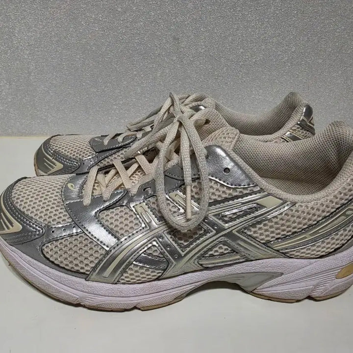 [BUNJANG] ASICS Gel 1130 Cream Pure Silver Sneakers (265) / 아식스 젤 1130 크림 퓨어 실버 (265)