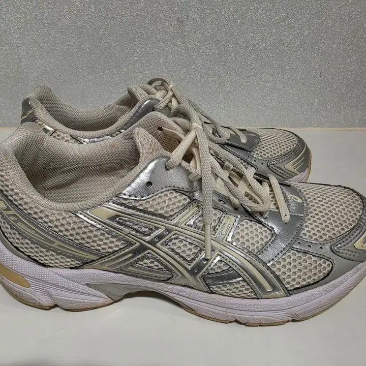 [BUNJANG] ASICS Gel 1130 Cream Pure Silver Sneakers (265) / 아식스 젤 1130 크림 퓨어 실버 (265)