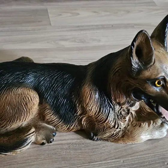 [BUNJANG] Italian Made Shepherd Dog Statue (Marble) / 이태리산 세퍼트 조각상
