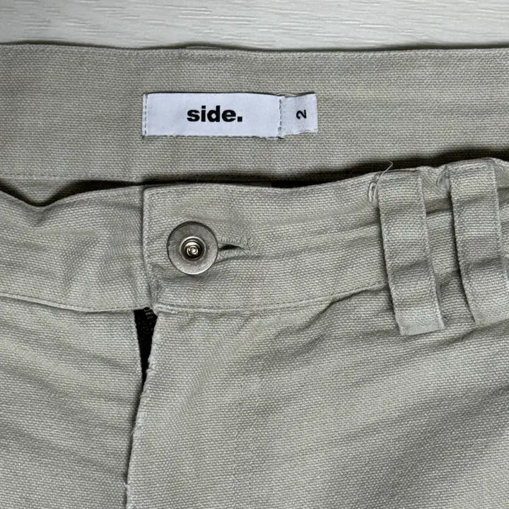 [BUNJANG] Side Service Layered Cargo Bermuda Pants Bone / 사이드서비스 레이어드 카고 버뮤다 2 bone