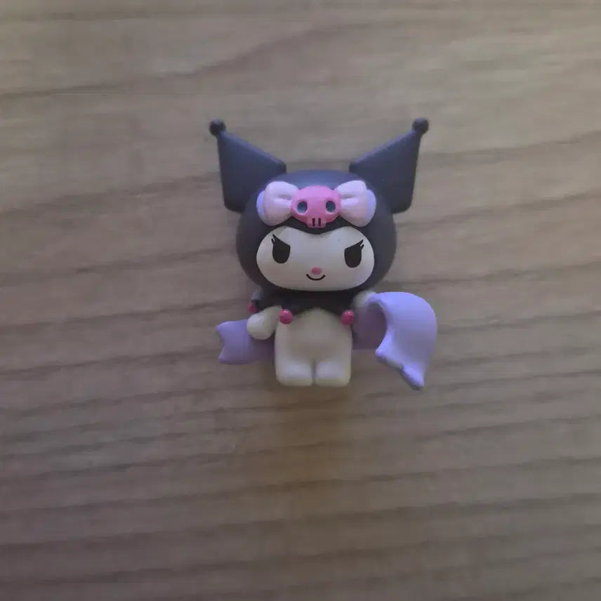 [BUNJANG] Black Kuromi Figure / 블랙 쿠로미 피규어