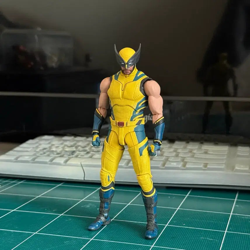 [BUNJANG] SHF Wolverine Flashback Custom Figure - Male Arms / Shf 울버린 플래시백 맨팔 커스텀
