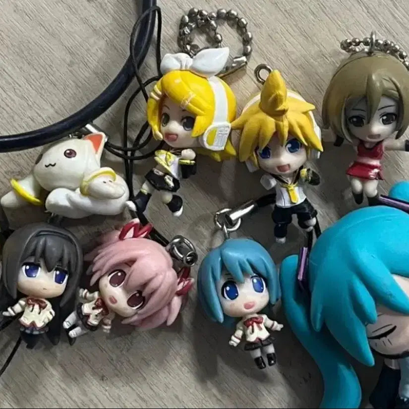 [BUNJANG] Puella Magi Madoka Magica Vocaloid Classic Strap Keychain Figure Bundle / 마법소녀 마도카 마기카 마마마 보컬로이드 고전 스트랩 키링 피규어일괄