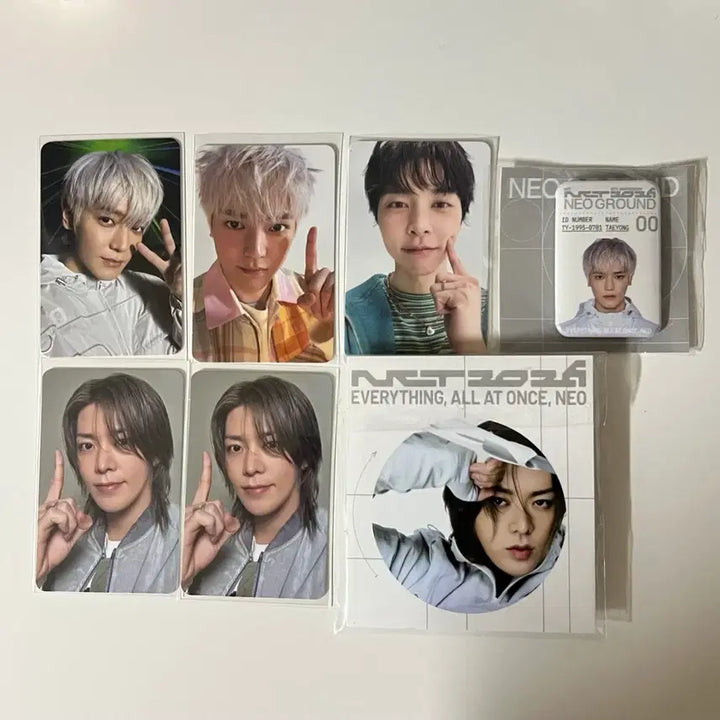[BUNJANG] NCT 127 Taeyong Johnny Yuta Popup ID Card Photo Badge Set / 엔시티 127 태용 쟈니 유타 팝업 5만원 트레카 id 포토 뱃지