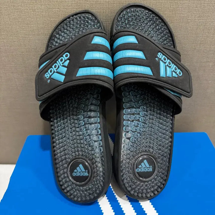 [BUNJANG] Adidas Adilette Shower Slides Black/Blue Size 235 / 아디다스 슬리퍼 235