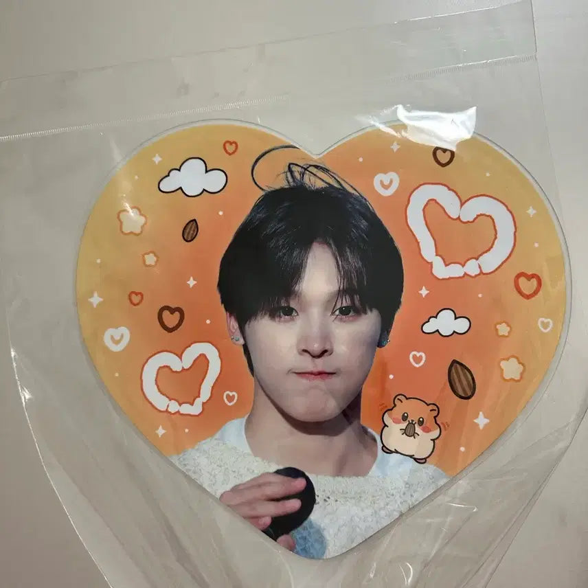 [BUNJANG] NCT WISH Riku Heart Uchiwa Fan (Sealed) / [미개봉]리쿠 우치와