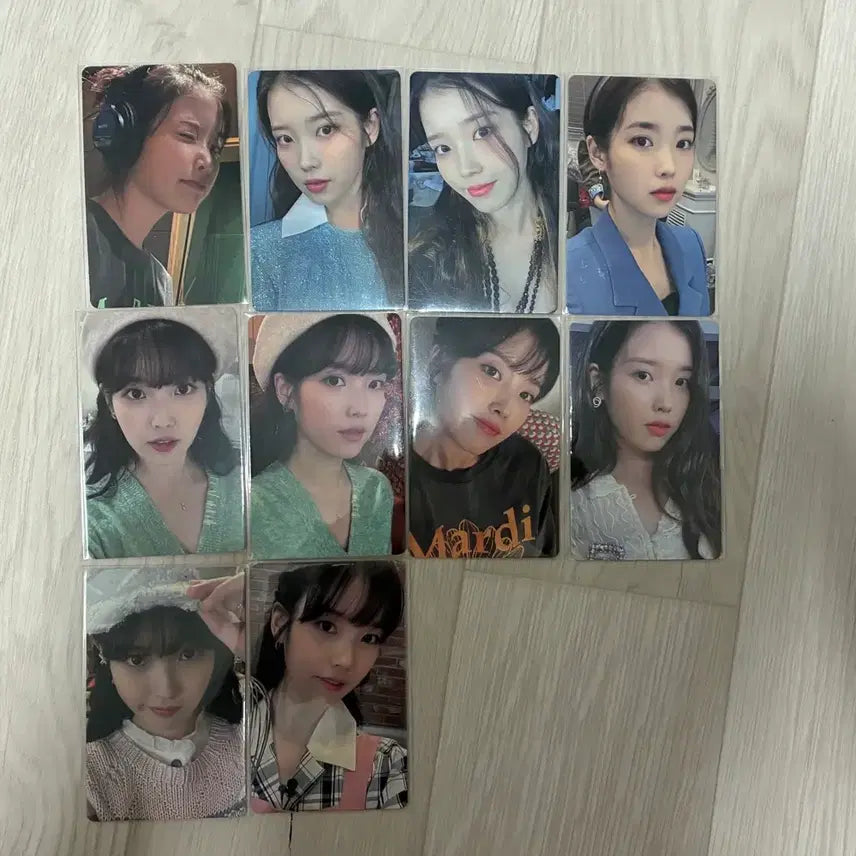 [SOLD OUT] 아이유 스트로베리문 포카세트 일괄판매