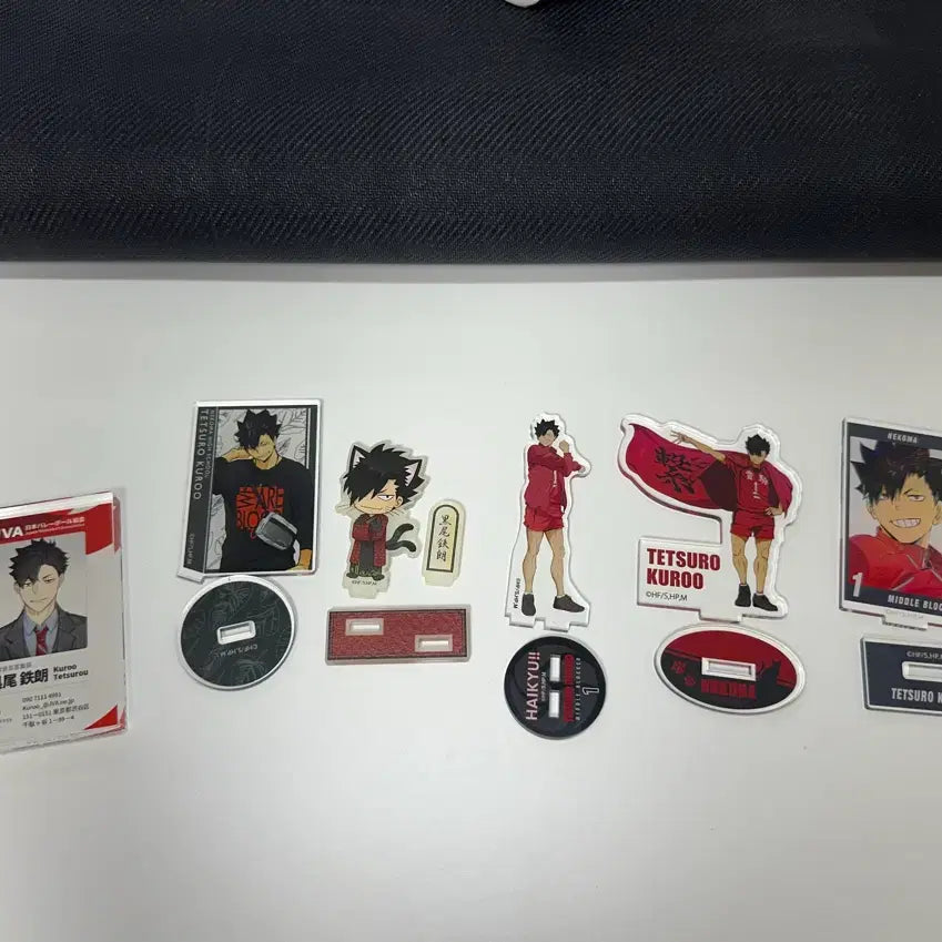 [BUNJANG] Haikyuu!! Kuroo Tetsuro Acrylic Standee Bundle Set / 하이큐 쿠로오 아크릴 팝니다