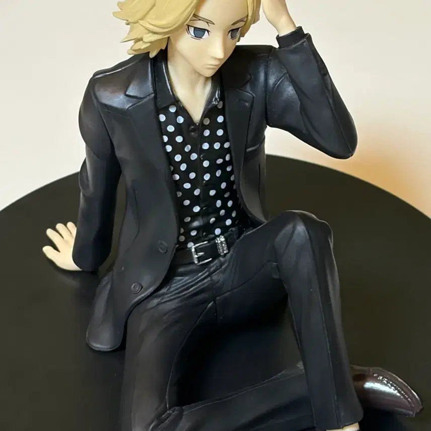 [BUNJANG] Tokyo Revengers Manjiro Sano Mikey Suit Figure / GiGO 도쿄리벤저스 사노만지로 마이키 정장 피규어 도리벤