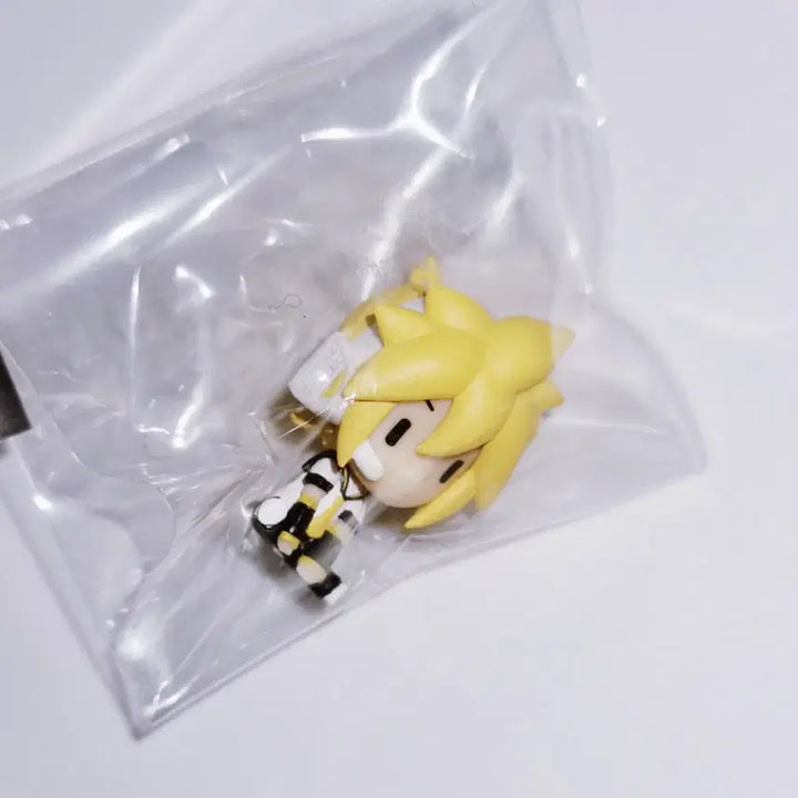 [BUNJANG] Kagamine Rin Len Desktop Mini Figure Bundle Set (Hatsune Miku Project Sekai) / 일괄 카가미네 린 렌 데스크탑 고전 미니피규어 하츠네미쿠 프세카